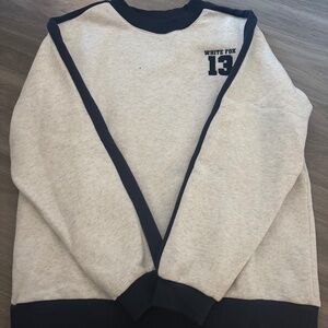 White fox sweatshirt
